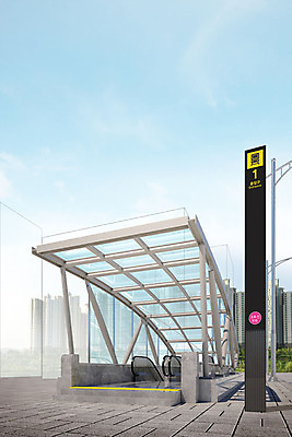 주간 PSD 구름 편집 편집이미지 하늘 출입구 사람없음 야외 그래픽 3D 도시 표지판 전철 디지털합성 합성 에스컬레이터 전철역 디자인소스 디지털아트 목업 이미지편집 편집3D 자연요소 육상교통 대중교통 알림판 역 파일형식 편집소스