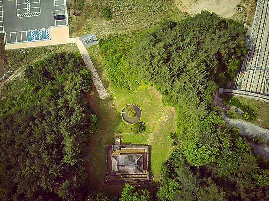 포토 JPG 주간 나무 여행 자연 한국 풍경 사람없음 야외 여름 관광지 맑음 여름풍경 항공촬영 국내여행 명승지 서원 제천 전경 박약재 국내포토 자연요소 식물 계절 아시아 뷰포인트 날씨 생태계 기념물 충청북도 파일형식 탑뷰 여름_계절