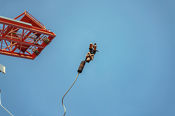 포토 JPG 주간 전신 여자 줄 로우앵글 하늘색 반바지 하늘 레저 매달리기 한명 사람 20대 성인 취미 야외 앞모습 캐주얼 여름 레포츠 청춘 맑음 점프 한국인 도전 자신감 번지점프 즐거움 손모으기 번지점프대 인제군 성인여자한명만 액티비티 국내포토 자연요소 1 옷 계절 감정 뷰포인트 컨셉 바지 모션 날씨 동양인 손짓 청년 파란색 익스트림스포츠 강원도 여자한명만 성인여자만 파일형식