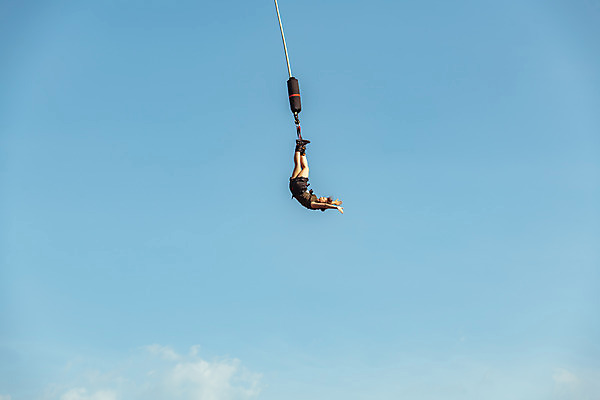 포토 JPG 주간 전신 나무 여자 줄 로우앵글 하늘색 반바지 하늘 레저 매달리기 한명 사람 성인 취미 야외 옆모습 캐주얼 여름 30대 레포츠 청춘 컬러풀 손들기 맑음 점프 한국인 도전 자신감 안전장비 번지점프 즐거움 인제군 성인여자한명만 액티비티 국내포토 자연요소 식물 1 옷 계절 감정 뷰포인트 컬러 컨셉 바지 모션 날씨 안전 동양인 장년 파란색 장비 익스트림스포츠 강원도 여자한명만 성인여자만 파일형식