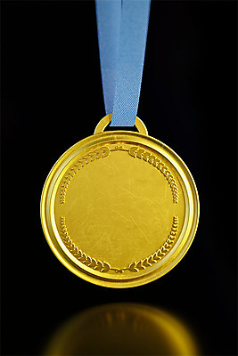 PSD 편집이미지 검은배경 사람없음 한개 반사 3D소스 3D 우승 메달 입체 디지털합성 오브젝트 금메달 월계수 편집소스 편집3D 1 백그라운드 검은색 최고 상_상패 파일형식