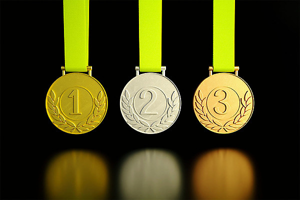 PSD 편집이미지 검은배경 사람없음 반사 3D소스 3D 우승 세개 메달 입체 디지털합성 오브젝트 금메달 2위 3위 동메달 월계수 은메달 편집소스 편집3D 백그라운드 3 검은색 최고 상_상패 파일형식