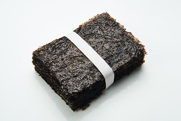 포토 JPG 스튜디오촬영 식재료 반찬 건조 실내 누끼 사람없음 하이앵글 해조류 묶기 흰배경 해초류 곱창김 국내포토 음식 뷰포인트 백그라운드 모션 내부 흰색 해양식물 김_해조류 파일형식