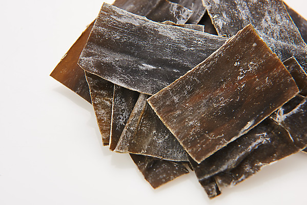 포토 JPG 스튜디오촬영 식재료 반찬 건조 실내 누끼 근접촬영 사람없음 하이앵글 해조류 흰배경 다시마 해초류 국내포토 음식 뷰포인트 백그라운드 내부 흰색 해양식물 파일형식