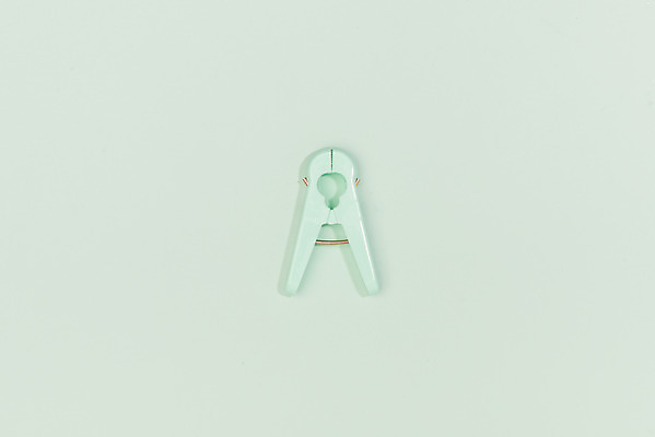 포토 JPG 스튜디오촬영 실내 누끼 사람없음 하이앵글 한개 오브젝트 빨래집게 플랫레이 네오민트 국내포토 1 뷰포인트 집게 내부 플랫 민트색 파일형식