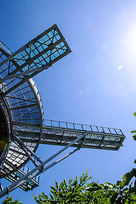 포토 JPG 주간 나무 건축물 로우앵글 여행 한국 풍경 사람없음 야외 여름 관광지 햇빛 맑음 여름풍경 국내여행 명승지 단양스카이워크 국내포토 자연요소 식물 계절 건축 아시아 뷰포인트 날씨 태양 단양 랜드마크 파일형식 여름_계절