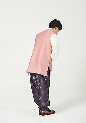 포토 JPG 스튜디오촬영 전신 명절 남자 행복 실내 한명 서기 누끼 성인 뒷모습 30대 설날 추석 화목 한국인 인사 한복 즐거움 흰배경 공손 성인남자한명만 국내포토 1 한국전통 전통 기념일 감정 뷰포인트 백그라운드 컨셉 모션 사람 동양인 내부 장년 흰색 예절 전통의상 남자한명만 성인남자만 파일형식