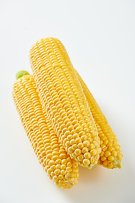 포토 JPG 스튜디오촬영 식재료 곡류 실내 옥수수 누끼 사람없음 하이앵글 흰색 신선 세개 흰배경 유기농 제철음식 초당옥수수 국내포토 웰빙 음식 뷰포인트 컬러 백그라운드 3 내부 제철 파일형식