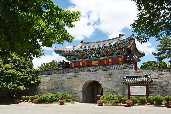 포토 JPG 주간 구름 한국전통 여행 유적지 하늘 풍경 사람없음 야외 관광지 맑음 봄 문화재 역사 한국사 강화도 광성보 국내여행 사적지 안해루 신미양요 국내포토 자연요소 전통 계절 고건축 날씨 한국 인천 파일형식