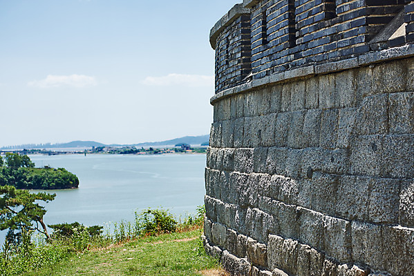 포토 JPG 주간 한국전통 여행 유적지 풍경 사람없음 야외 관광지 맑음 봄 문화재 역사 한국사 강화도 광성보 국내여행 사적지 손돌목돈대 신미양요 국내포토 자연요소 전통 계절 고건축 날씨 한국 인천 파일형식