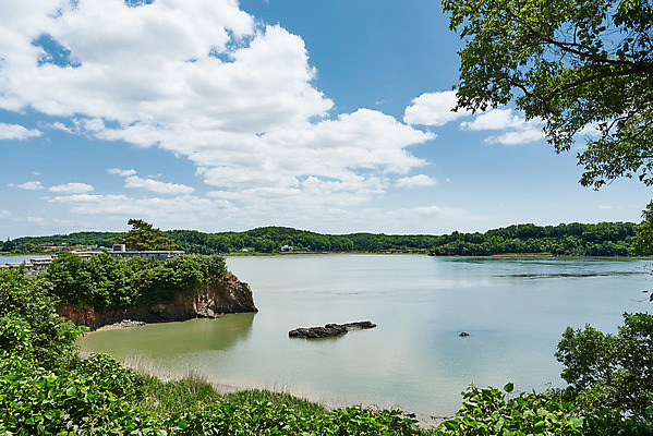 포토 JPG 주간 나무 구름 한국전통 여행 유적지 하늘 풍경 사람없음 야외 관광지 맑음 봄 문화재 역사 한국사 강화도 광성보 국내여행 사적지 신미양요 용두돈대 국내포토 자연요소 식물 전통 계절 고건축 날씨 한국 인천 파일형식