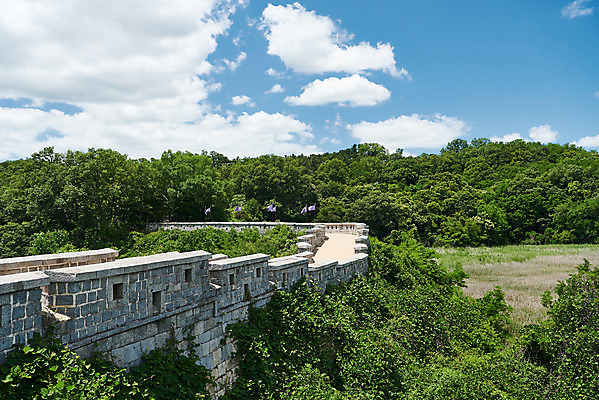 포토 JPG 주간 나무 구름 한국전통 여행 유적지 하늘 풍경 사람없음 야외 관광지 맑음 봄 문화재 역사 한국사 강화도 광성보 국내여행 사적지 신미양요 용두돈대 국내포토 자연요소 식물 전통 계절 고건축 날씨 한국 인천 파일형식