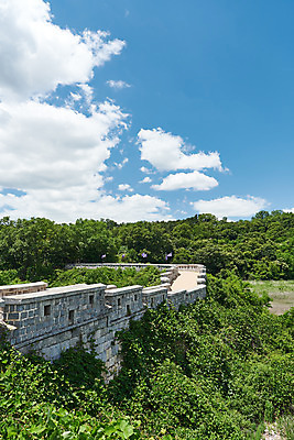 포토 JPG 주간 나무 구름 한국전통 여행 유적지 하늘 풍경 사람없음 야외 관광지 맑음 봄 문화재 역사 한국사 강화도 광성보 국내여행 사적지 신미양요 용두돈대 국내포토 자연요소 식물 전통 계절 고건축 날씨 한국 인천 파일형식