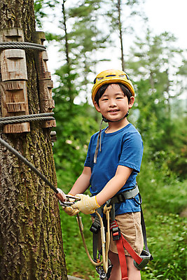 포토 JPG 주간 나무 남자 어린이라이프 초등학생 어린이 밧줄 레저 한명 미소 소년 상반신 야외 옆모습 한국인 도전 체험 자신감 숲 헬멧 안전장비 즐거움 건너기 어드벤처 용인 소년한명만 국내포토 자연요소 식물 1 학생 라이프스타일 감정 줄 뷰포인트 컨셉 모션 표정 안전 사람 동양인 장비 보호장비 경기도 남자한명만 소년만 파일형식