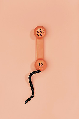 포토 JPG 스튜디오촬영 실내 누끼 사람없음 하이앵글 한개 전화기 오브젝트 수화기 통화 플랫레이 리빙코랄 코랄 국내포토 1 뷰포인트 컬러 모션 내부 플랫 파일형식 트랜드컬러