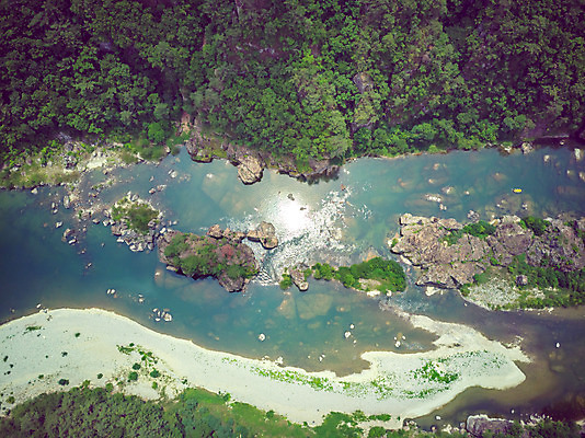 포토 JPG 주간 여행 한국 풍경 사람없음 야외 여름 관광지 하이앵글 맑음 여름풍경 강원도 항공촬영 국내여행 명승지 영월 동강 전경 영월10경 어라연계곡 국내포토 자연요소 계절 아시아 뷰포인트 날씨 강 계곡 파일형식 탑뷰 여름_계절