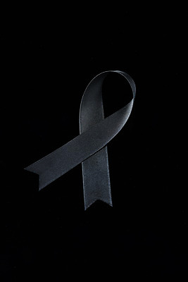 포토 JPG 스튜디오촬영 검은배경 실내 누끼 사람없음 하이앵글 한개 슬픔 죽음 애도 위로 장례 장례식 장례용품 추모 검정리본 국내포토 1 감정 리본 뷰포인트 백그라운드 내부 검은색 오브젝트 파일형식