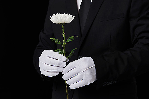 포토 JPG 스튜디오촬영 꽃 한송이 검은배경 국화 실내 들기 누끼 정장 상반신 앞모습 30대 슬픔 죽음 애도 흰장갑 위로 장례 장례식 장례용품 추모 국내포토 식물 1 옷 감정 뷰포인트 장갑 백그라운드 모션 내부 장년 검은색 오브젝트 송이 파일형식