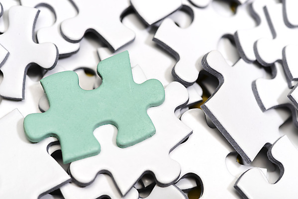 포토 JPG 스튜디오촬영 실내 취미 사람없음 하이앵글 컬러풀 여러개 퍼즐 오브젝트 퍼즐조각 문제 해결 의문 문제해결 솔루션 제시 특별함 해답 플랫레이 강조 국내포토 뷰포인트 컬러 조각 다수 컨셉 내부 플랫 파일형식