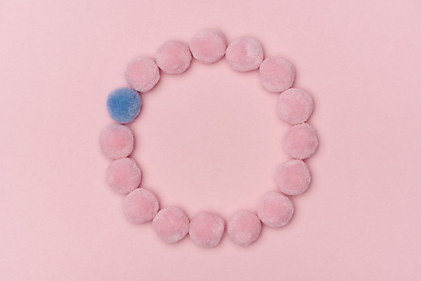 포토 JPG 스튜디오촬영 실내 사람없음 하이앵글 컬러풀 여러개 원형 오브젝트 특별함 플랫레이 강조 칼라솜 국내포토 도형 뷰포인트 컬러 다수 컨셉 내부 플랫 부자재 파일형식