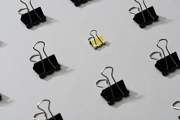 포토 JPG 스튜디오촬영 문구용품 실내 사람없음 하이앵글 컬러풀 사무용품 여러개 오브젝트 서류집게 특별함 강조 국내포토 뷰포인트 컬러 다수 컨셉 집게 내부 파일형식