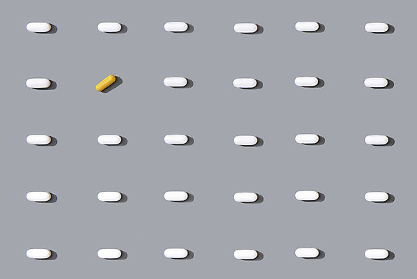 포토 JPG 스튜디오촬영 패턴 의학 실내 건강 사람없음 치료 하이앵글 컬러풀 알약 약 여러개 고통 질병 오브젝트 일렬 특별함 회복 플랫레이 강조 국내포토 감정 뷰포인트 컬러 다수 컨셉 무늬 내부 플랫 파일형식