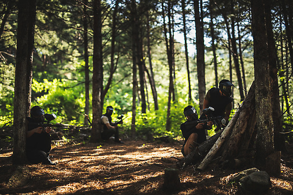 포토 JPG 주간 전신 응시 여자 남자 레저 서기 들기 사람 앉기 여러명 20대 성인 야외 앞모습 옆모습 여름 30대 레포츠 총 한국인 잡기 숲 헬멧 안전장비 공격 즐거움 준비 방탄복 서바이벌 서바이벌게임 인제군 성인만 액티비티 국내포토 자연요소 시선 옷 계절 감정 무기 뷰포인트 다수 모션 안전 동양인 청년 장년 장비 게임 보호장비 강원도 파일형식