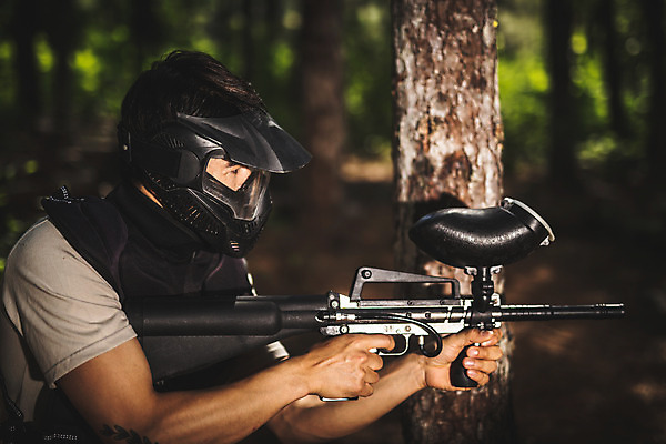 포토 JPG 주간 응시 남자 레저 한명 들기 사람 앉기 상반신 성인 야외 옆모습 여름 30대 레포츠 총 한국인 잡기 숲 헬멧 안전장비 공격 즐거움 방탄복 서바이벌 서바이벌게임 인제군 성인남자한명만 액티비티 국내포토 자연요소 1 시선 옷 계절 감정 무기 뷰포인트 모션 안전 동양인 장년 장비 게임 보호장비 강원도 남자한명만 성인남자만 파일형식