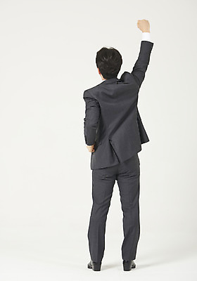 포토 JPG 스튜디오촬영 전신 남자 맨라이프 모션 성공 실내 한명 서기 누끼 정장 성인 뒷모습 30대 파이팅 주먹 한국인 비즈니스맨 자신감 흰배경 정장구두 성인남자한명만 국내포토 1 라이프스타일 옷 감정 구두 뷰포인트 백그라운드 컨셉 비즈니스 사람 동양인 내부 장년 흰색 직장인 남자한명만 성인남자만 파일형식