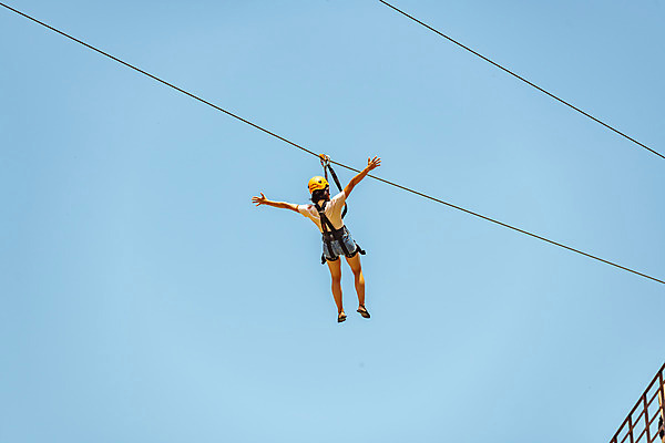 포토 JPG 주간 전신 구름 여자 로우앵글 하늘 팔벌리기 레저 한명 사람 손짓 20대 성인 야외 뒷모습 여름 레포츠 손들기 한국인 즐거움 인제군 성인여자한명만 짚트랙 액티비티 국내포토 자연요소 1 계절 감정 뷰포인트 모션 동양인 청년 강원도 여자한명만 성인여자만 파일형식