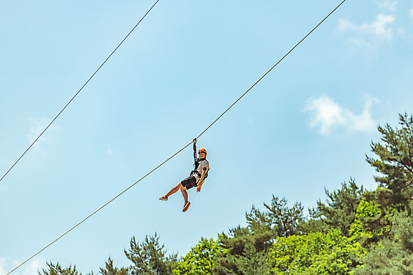 포토 JPG 주간 전신 구름 남자 로우앵글 하늘 레저 한명 미소 사람 성인 야외 옆모습 여름 30대 레포츠 한국인 즐거움 인제군 성인남자한명만 짚트랙 액티비티 국내포토 자연요소 1 계절 감정 뷰포인트 표정 동양인 장년 강원도 남자한명만 성인남자만 파일형식