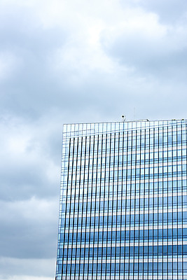 포토 JPG 주간 구름 건축물 외관 현대건축 건축 하늘색 회사 비즈니스 하늘 직장 풍경 빌딩 사람없음 야외 건물 도시풍경 반사 고층빌딩 도시 빌딩숲 판교 국내포토 자연요소 파란색 분당 파일형식