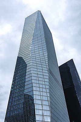 포토 JPG 주간 구름 건축물 외관 현대건축 건축 로우앵글 하늘색 회사 비즈니스 하늘 직장 풍경 빌딩 사람없음 야외 건물 도시풍경 반사 고층빌딩 도시 빌딩숲 여의도 국내포토 자연요소 뷰포인트 서울 파란색 파일형식