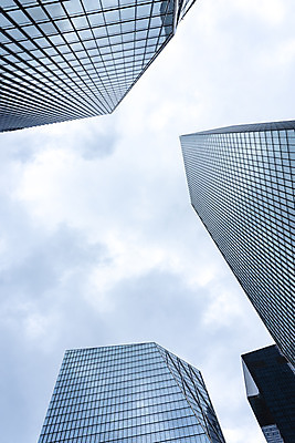 포토 JPG 주간 구름 건축물 외관 현대건축 건축 로우앵글 하늘색 회사 비즈니스 하늘 직장 풍경 빌딩 사람없음 야외 건물 도시풍경 반사 맑음 고층빌딩 도시 빌딩숲 여의도 국내포토 자연요소 뷰포인트 날씨 서울 파란색 파일형식