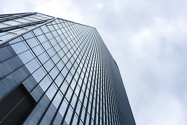 포토 JPG 주간 구름 건축물 외관 현대건축 건축 로우앵글 하늘색 회사 비즈니스 하늘 직장 풍경 빌딩 사람없음 야외 건물 도시풍경 반사 고층빌딩 도시 빌딩숲 여의도 국내포토 자연요소 뷰포인트 서울 파란색 파일형식