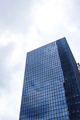 포토 JPG 주간 구름 건축물 외관 현대건축 건축 로우앵글 회사 비즈니스 하늘 직장 풍경 빌딩 사람없음 야외 건물 파란색 도시풍경 반사 고층빌딩 도시 빌딩숲 여의도 국내포토 자연요소 뷰포인트 컬러 서울 파일형식