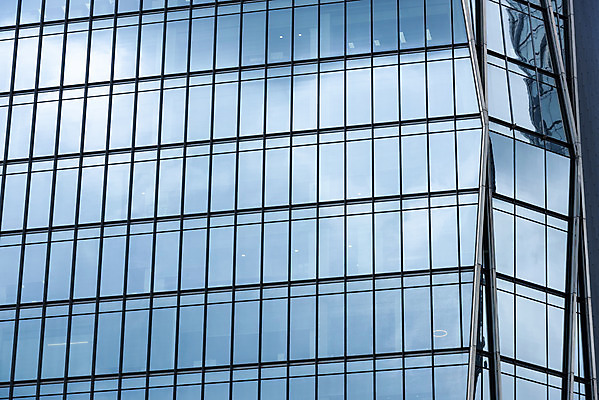 포토 JPG 주간 구름 건축물 외관 현대건축 건축 하늘색 회사 비즈니스 하늘 직장 풍경 근접촬영 빌딩 사람없음 야외 건물 도시풍경 반사 맑음 고층빌딩 도시 빌딩숲 여의도 국내포토 자연요소 뷰포인트 날씨 서울 파란색 파일형식