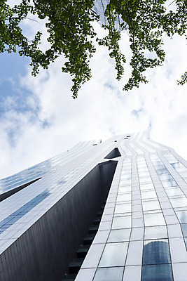 포토 JPG 주간 구름 건축물 외관 현대건축 건축 로우앵글 하늘색 회사 비즈니스 하늘 직장 풍경 빌딩 사람없음 야외 건물 도시풍경 반사 맑음 고층빌딩 도시 빌딩숲 여의도 국내포토 자연요소 뷰포인트 날씨 서울 파란색 파일형식