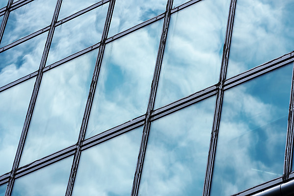 포토 JPG 주간 구름 건축물 외관 현대건축 건축 하늘색 회사 비즈니스 하늘 직장 풍경 근접촬영 빌딩 사람없음 야외 건물 도시풍경 반사 맑음 고층빌딩 도시 빌딩숲 여의도 국내포토 자연요소 뷰포인트 날씨 서울 파란색 파일형식