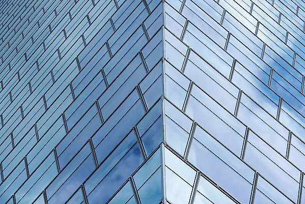 포토 JPG 주간 구름 건축물 외관 현대건축 건축 하늘색 회사 비즈니스 하늘 직장 풍경 근접촬영 빌딩 사람없음 야외 건물 도시풍경 반사 고층빌딩 도시 빌딩숲 여의도 국내포토 자연요소 뷰포인트 서울 파란색 파일형식