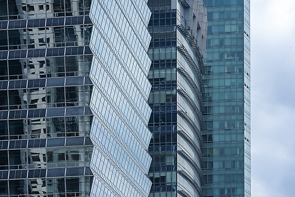 포토 JPG 주간 구름 건축물 외관 현대건축 건축 하늘색 회사 비즈니스 하늘 직장 풍경 빌딩 사람없음 야외 건물 도시풍경 반사 맑음 고층빌딩 도시 빌딩숲 여의도 국내포토 자연요소 날씨 서울 파란색 파일형식