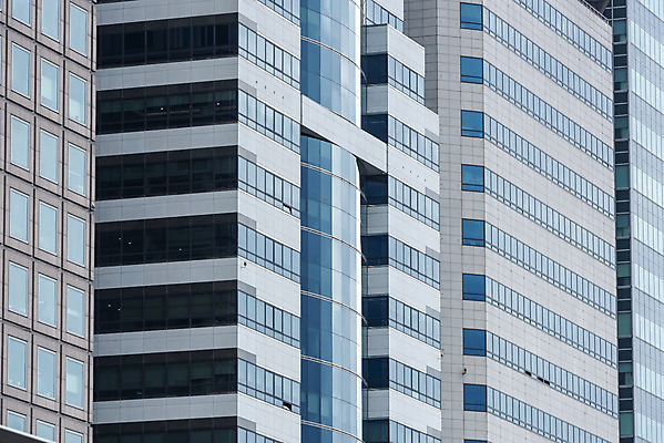 포토 JPG 주간 건축물 외관 현대건축 건축 하늘색 회사 비즈니스 직장 풍경 근접촬영 빌딩 사람없음 야외 건물 도시풍경 반사 고층빌딩 도시 빌딩숲 여의도 국내포토 자연요소 뷰포인트 서울 파란색 파일형식