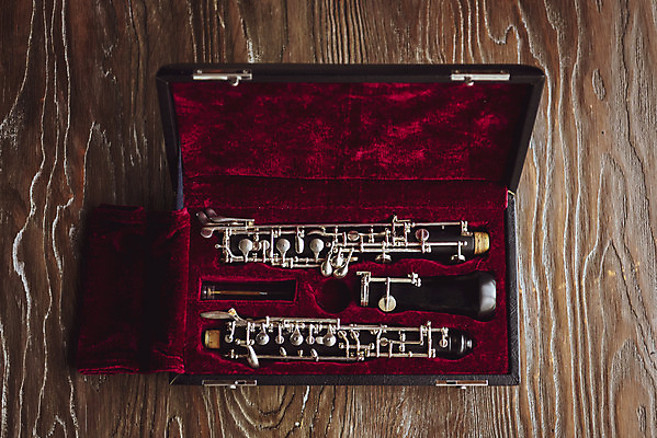 포토 JPG 스튜디오촬영 악기 음악 문화예술 실내 관악기 취미 사람없음 하이앵글 한개 클래식 목관악기 보관함 서양악기 음악교육 오케스트라 오보에 플랫레이 음악치료 겹리드악기 기명악기 국내포토 1 교육 뷰포인트 컨셉 내부 치료 악단 플랫 파일형식