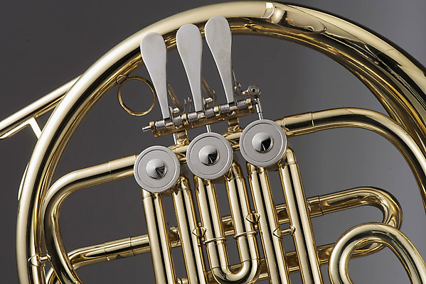 포토 JPG 스튜디오촬영 악기 음악 회색배경 문화예술 실내 관악기 누끼 근접촬영 취미 사람없음 한개 클래식 금관악기 서양악기 음악교육 호른 오케스트라 프렌치호른 음악치료 국내포토 1 교육 뷰포인트 백그라운드 컨셉 내부 치료 회색 악단 파일형식
