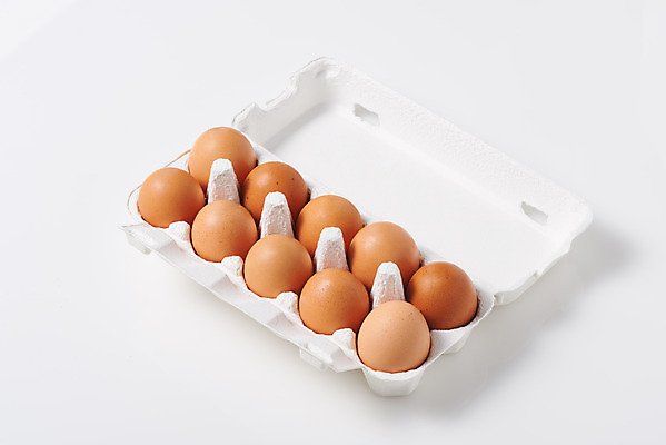 포토 JPG 스튜디오촬영 음식 식재료 포장 실내 누끼 사람없음 하이앵글 계란 알 여러개 흰색 신선 흰배경 유기농 계란판 단백질 포장용기 국내포토 웰빙 뷰포인트 컬러 다수 백그라운드 내부 영양소 포장재료 파일형식