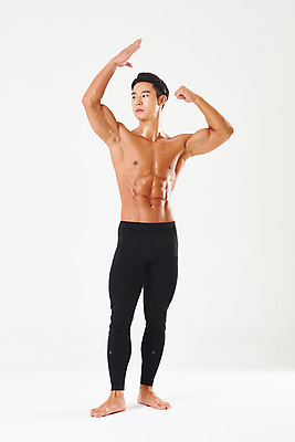 포토 JPG 스튜디오촬영 전신 남자 포즈 다이어트 근육 실내 건강 한명 서기 누끼 20대 성인 앞모습 운동 손들기 헬스 힘 주먹 한국인 웨이트트레이닝 보디빌딩 보디빌더 흰배경 트레이너 바디케어 복근 성인남자한명만 바디프로필 국내포토 1 뷰포인트 백그라운드 모션 사람 동양인 청년 내부 흰색 남자한명만 성인남자만 파일형식