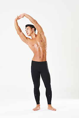 포토 JPG 스튜디오촬영 전신 응시 남자 포즈 다이어트 근육 실내 건강 한명 서기 누끼 20대 성인 앞모습 운동 헬스 스트레칭 힘 한국인 웨이트트레이닝 보디빌딩 보디빌더 흰배경 트레이너 바디케어 복근 성인남자한명만 바디프로필 국내포토 1 시선 뷰포인트 백그라운드 모션 사람 동양인 청년 내부 흰색 남자한명만 성인남자만 파일형식