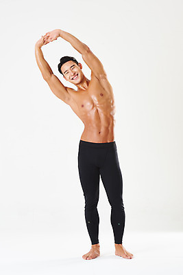 포토 JPG 스튜디오촬영 전신 남자 포즈 다이어트 근육 실내 건강 한명 서기 미소 누끼 20대 성인 앞모습 운동 헬스 스트레칭 힘 한국인 웨이트트레이닝 보디빌딩 보디빌더 흰배경 트레이너 바디케어 복근 성인남자한명만 바디프로필 국내포토 1 뷰포인트 백그라운드 모션 표정 사람 동양인 청년 내부 흰색 남자한명만 성인남자만 파일형식