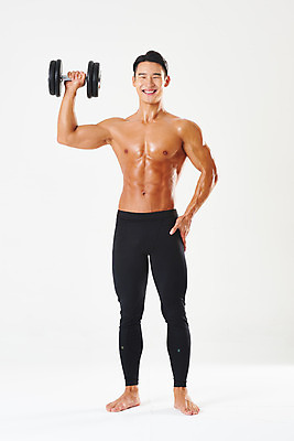 포토 JPG 스튜디오촬영 전신 남자 다이어트 근육 실내 건강 한명 서기 미소 들기 누끼 20대 성인 앞모습 운동 헬스 힘 아령 한국인 웨이트트레이닝 보디빌딩 보디빌더 흰배경 트레이너 바디케어 복근 성인남자한명만 바디프로필 국내포토 1 뷰포인트 백그라운드 모션 표정 사람 동양인 청년 내부 흰색 남자한명만 성인남자만 파일형식