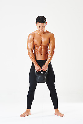 포토 JPG 스튜디오촬영 전신 남자 다이어트 근육 실내 건강 한명 서기 들기 누끼 20대 성인 앞모습 운동 헬스 힘 한국인 웨이트트레이닝 보디빌딩 보디빌더 흰배경 트레이너 바디케어 복근 케틀벨 케틀벨운동 성인남자한명만 국내포토 1 뷰포인트 백그라운드 모션 사람 동양인 청년 내부 흰색 남자한명만 성인남자만 파일형식